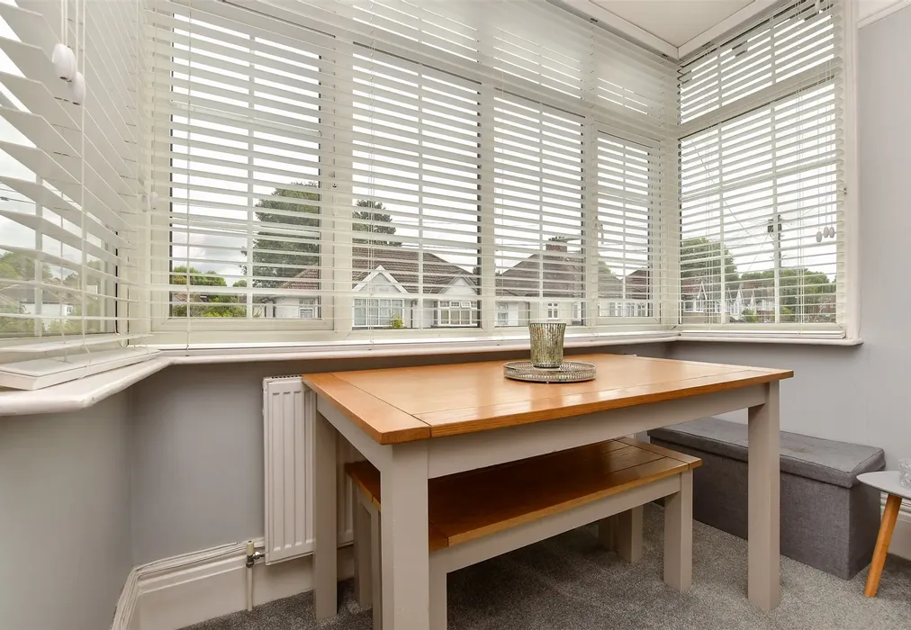 Lounge - Litchfield Road, Sutton, Surrey - Wards of Kent