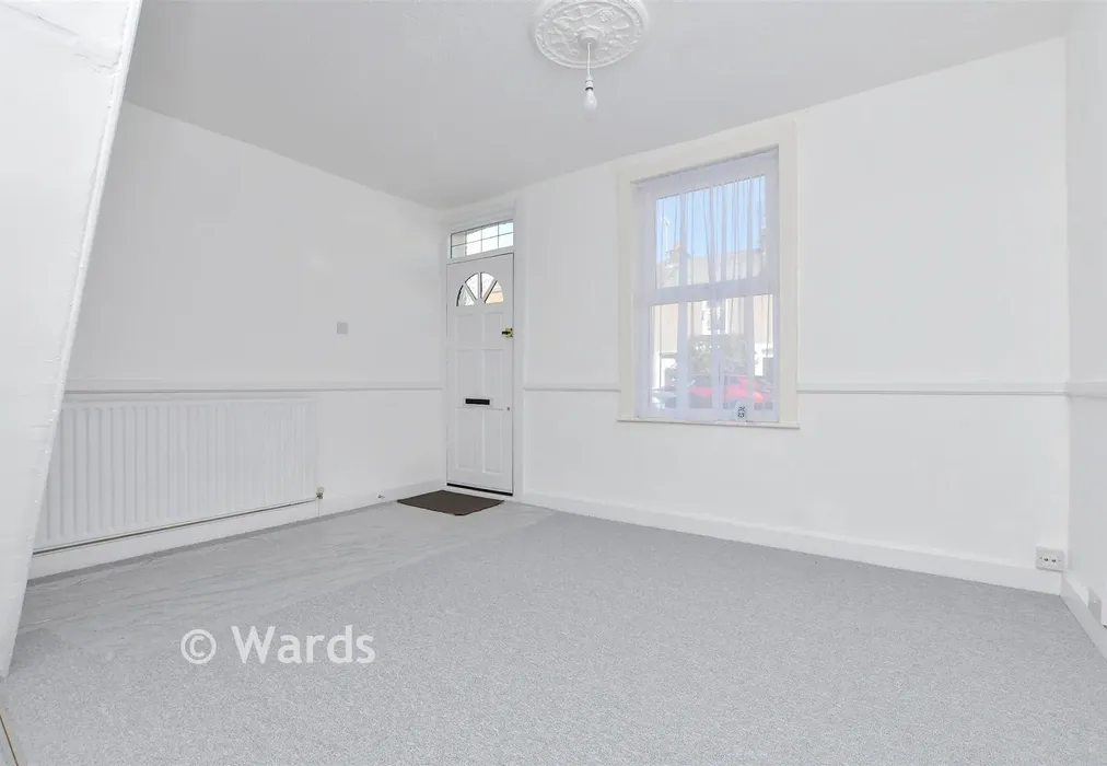 Lounge - Milton Avenue, Margate, Kent - Wards of Kent