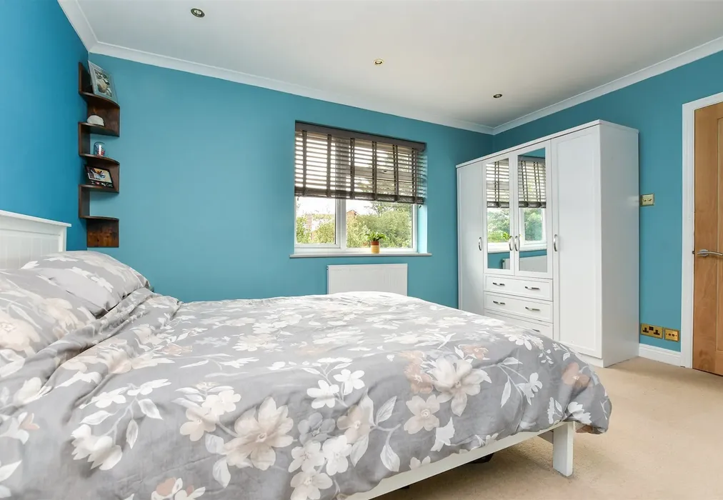 Bedroom 1 - Norwood Road, Effingham, Leatherhead, Surrey - Wards of Kent