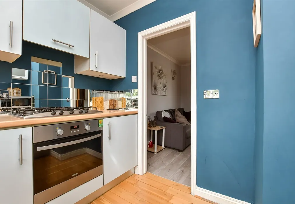 Kitchen - Norwood Road, Effingham, Leatherhead, Surrey - Wards of Kent