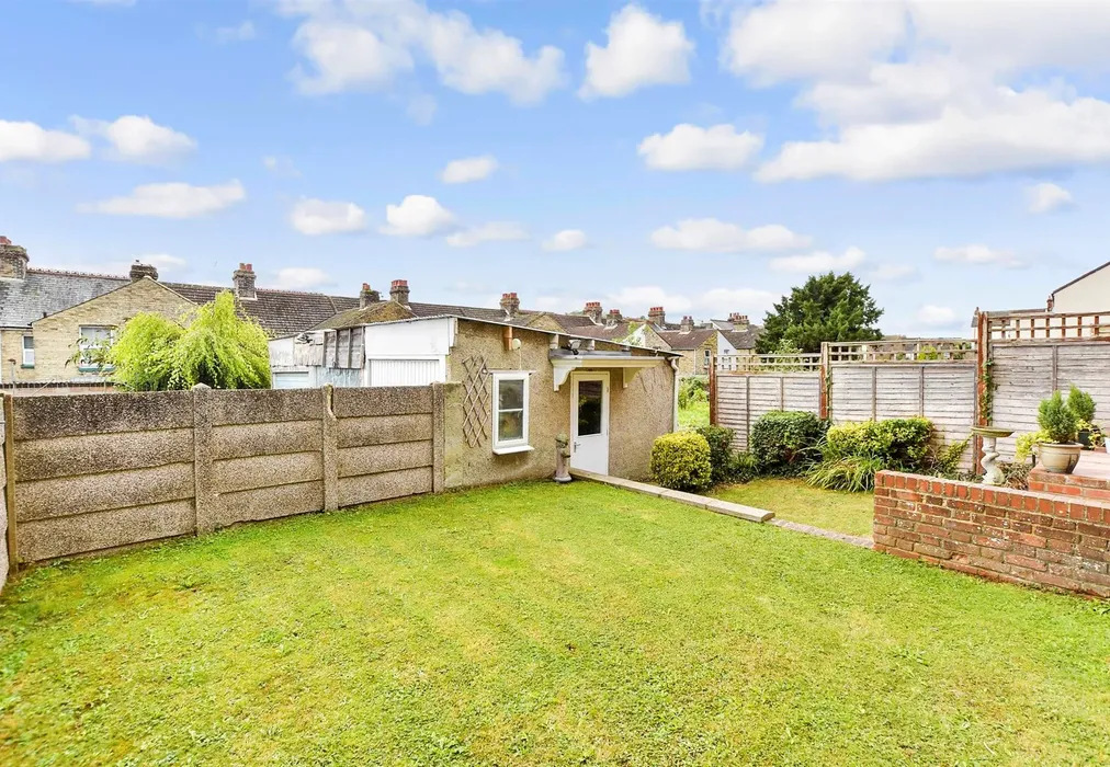 Rear Garden - Heathfield Avenue, Dover, Kent - Wards of Kent