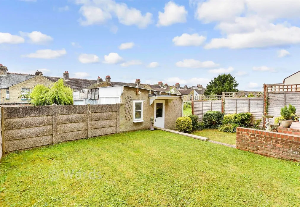 Rear Garden - Heathfield Avenue, Dover, Kent - Wards of Kent