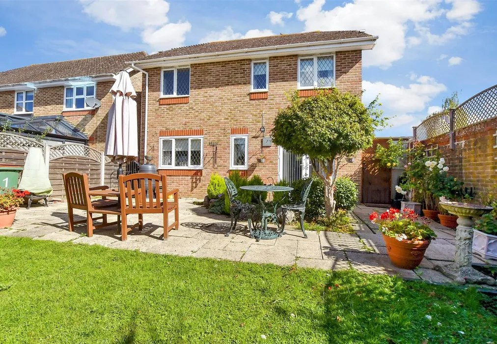 Rear Elevation - Foxholes, Rudgwick, Horsham, West Sussex - Wards of Kent