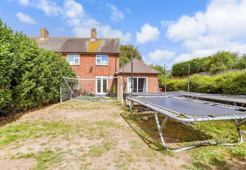 Rear Garden - Hay Road, Chichester, West Sussex - Wards of Kent