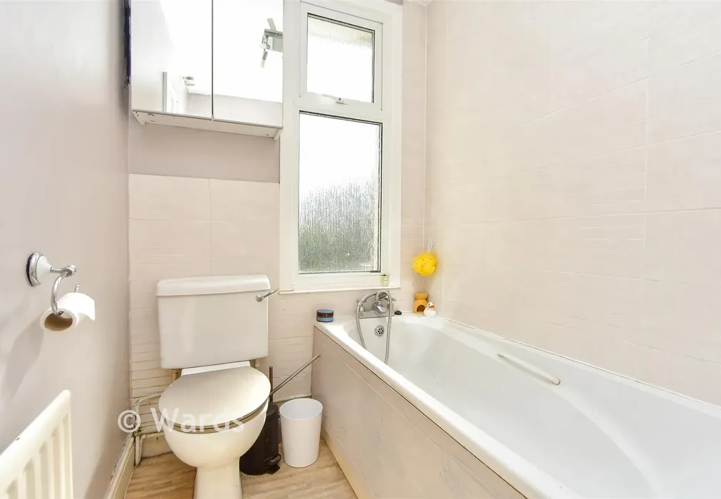Bathroom - Borden Lane, Sittingbourne, Kent - Wards of Kent
