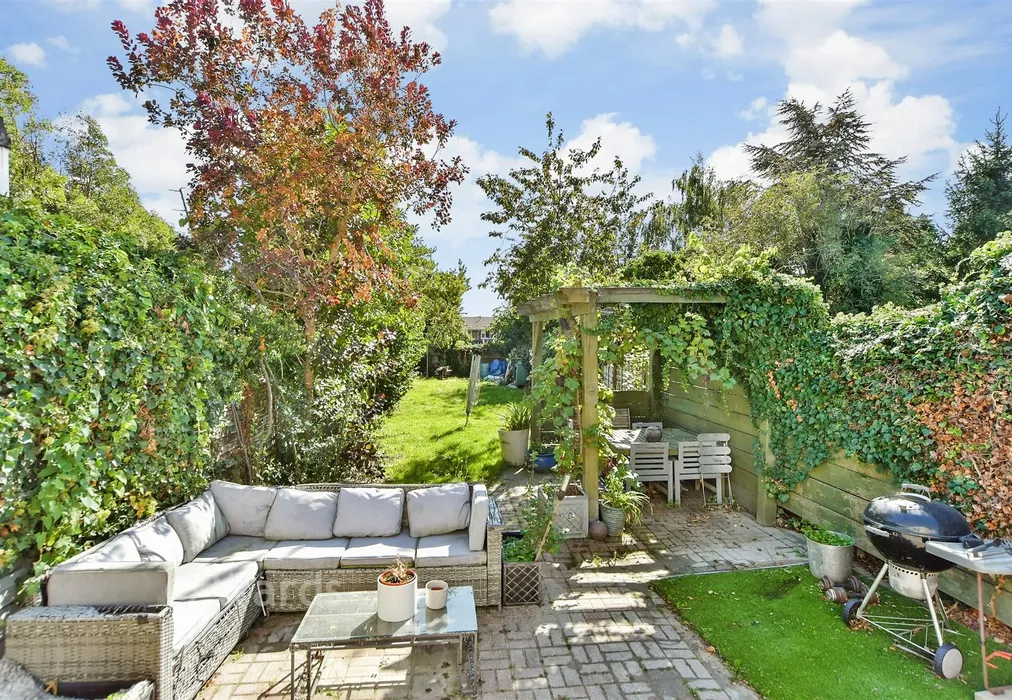 Rear Garden - Borden Lane, Sittingbourne, Kent - Wards of Kent