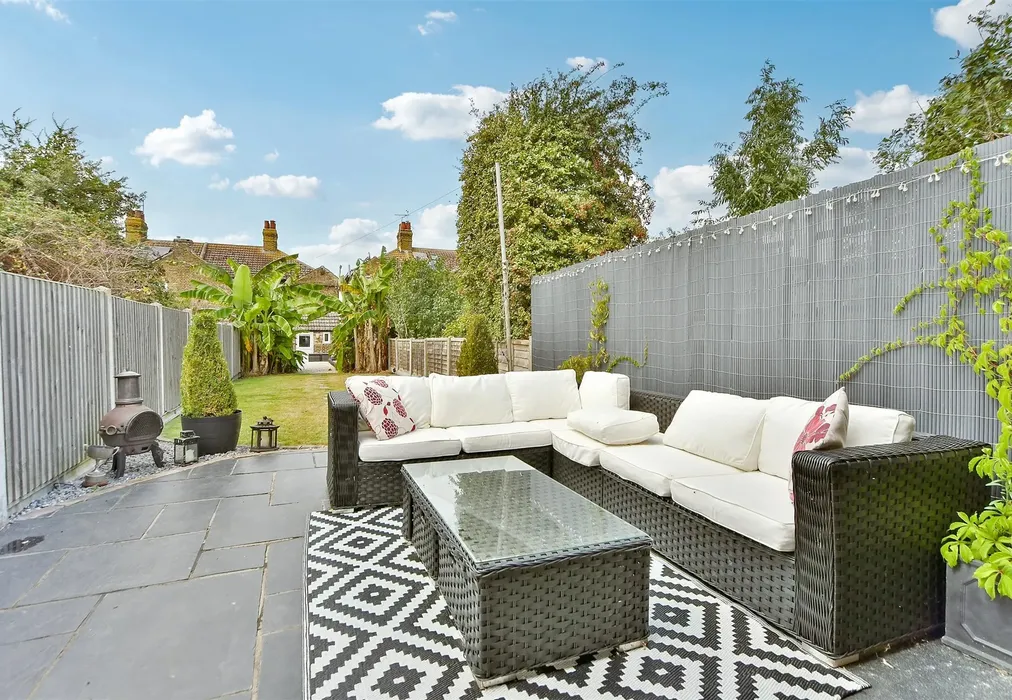 Rear Garden - Breach Lane, Lower Halstow, Sittingbourne, Kent - Wards of Kent