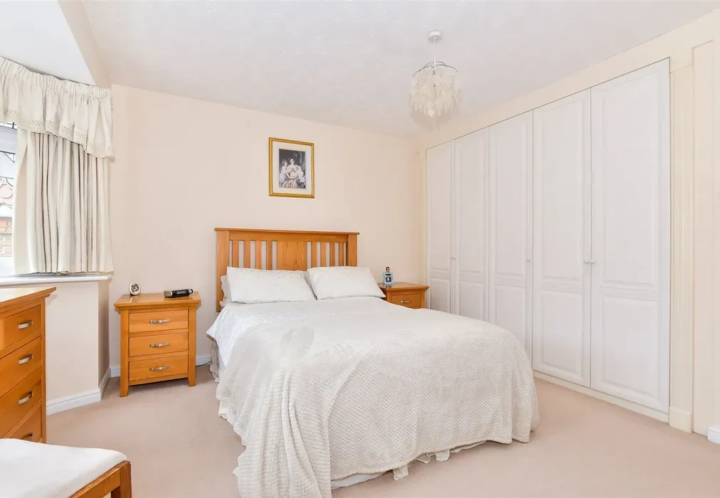 Bedroom 1 - Garner Drive, East Malling, West Malling, Kent - Wards of Kent