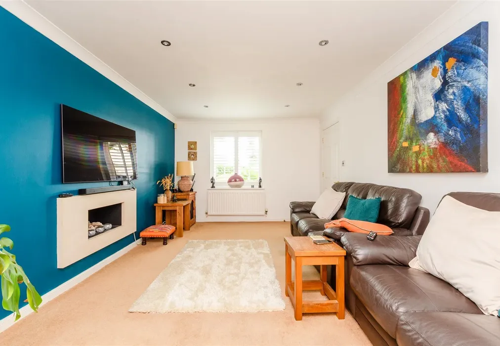 Lounge - Darenth Park Avenue, Dartford, Kent - Wards of Kent