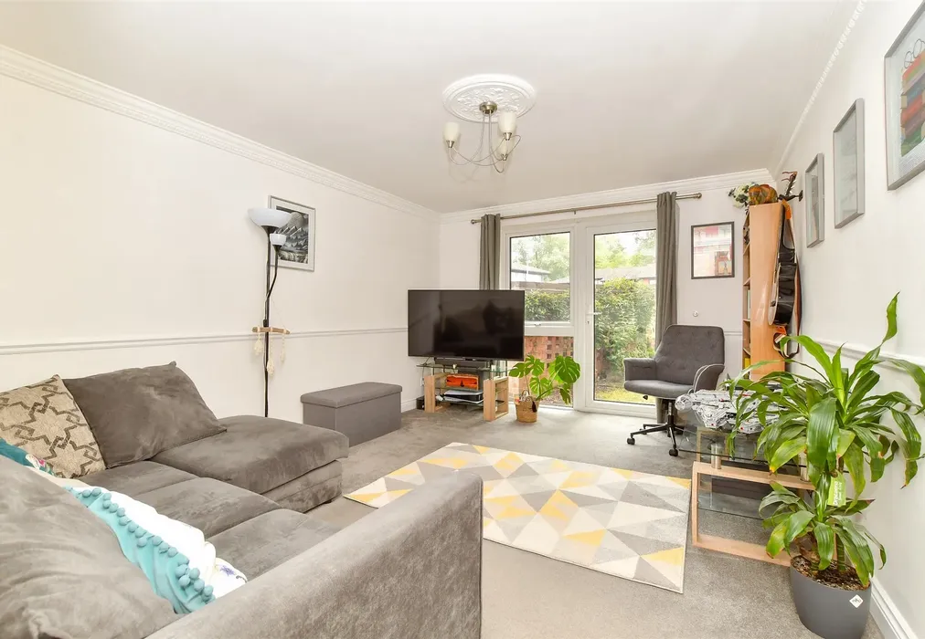 Lounge/Diner - Colville Mews, Billericay, Essex - Wards of Kent