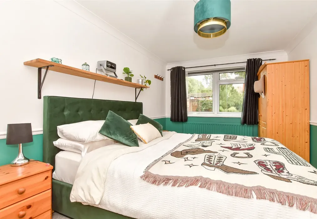 Bedroom - Colville Mews, Billericay, Essex - Wards of Kent