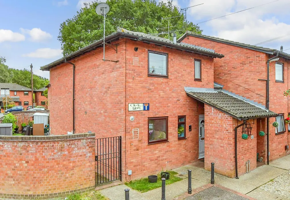 Edited Web - Colville Mews, Billericay, Essex - Wards of Kent