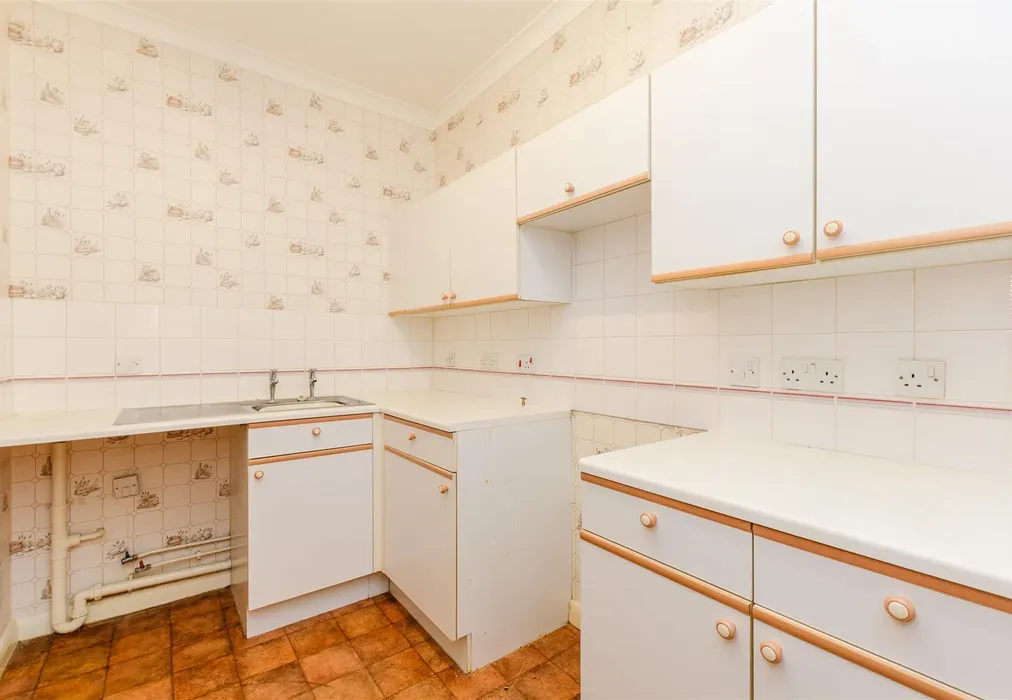 Kitchen - High Street, Rochester, Kent - Wards of Kent
