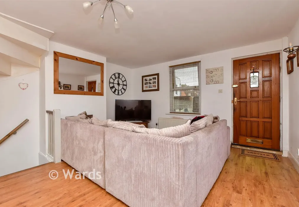 Lounge - Eagle Hill, Ramsgate, Kent - Wards of Kent