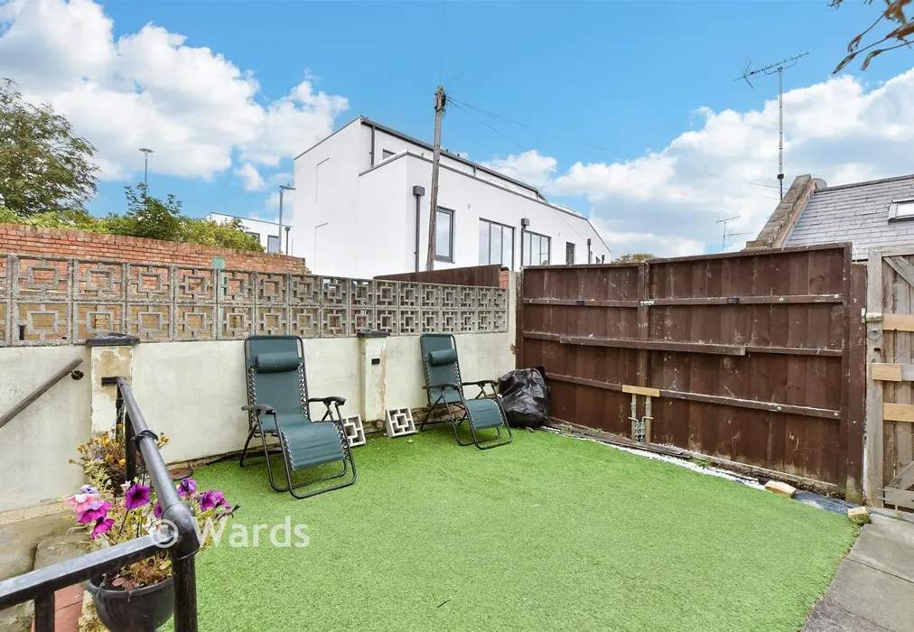 Front Garden - Eagle Hill, Ramsgate, Kent - Wards of Kent