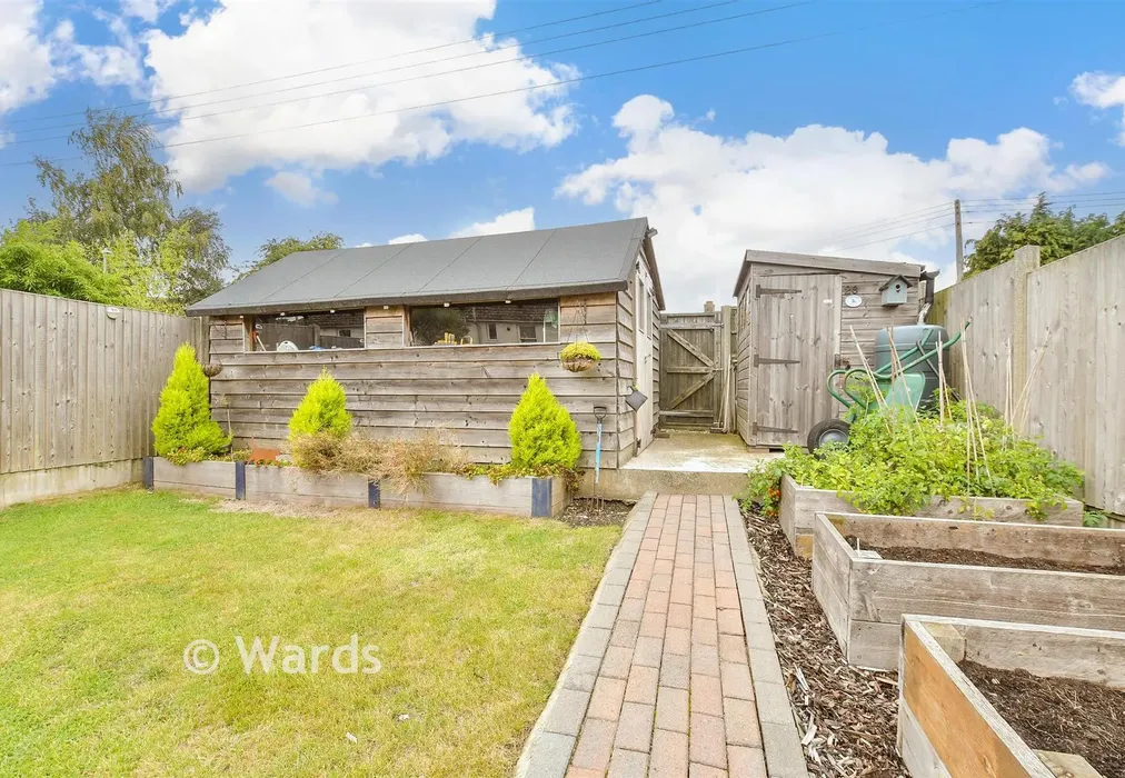 Workshop/Outbuildings - Terrace Road, Elvington, Dover, Kent - Wards of Kent