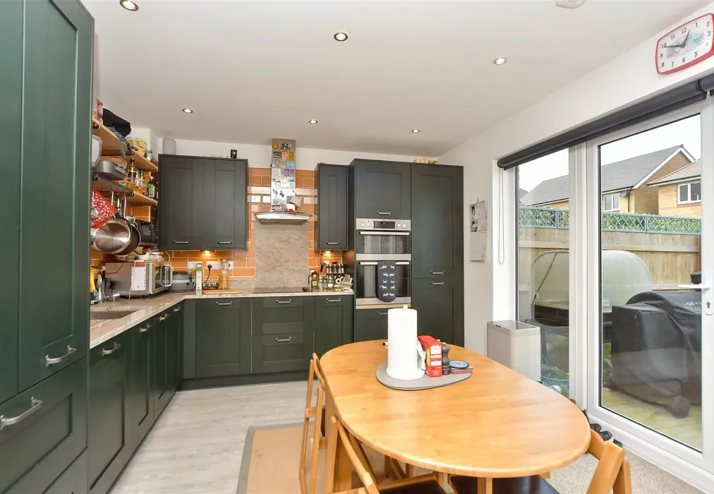 Kitchen/Diner - Chestnut Lane, Sittingbourne, Kent - Wards of Kent