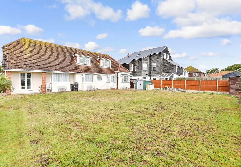 Rear Garden - Grenham Bay Avenue, Minnis Bay, Birchington, Kent - Wards of Kent