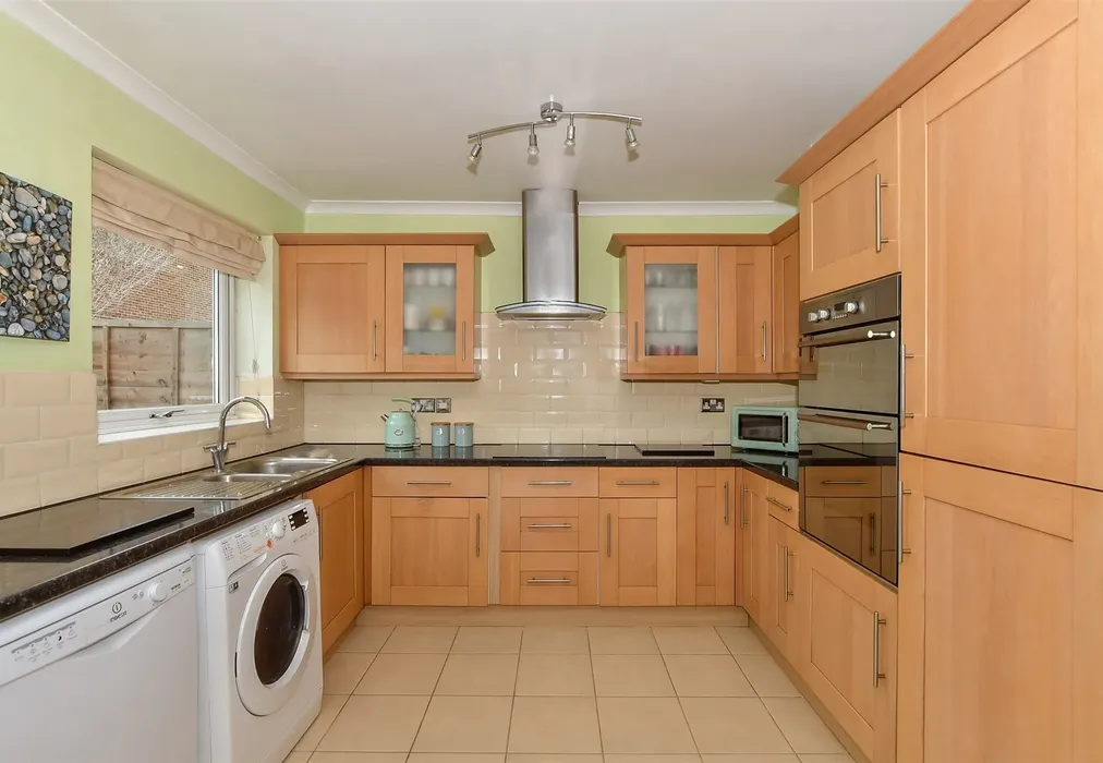 Kitchen/Diner - Simpson Road, Snodland, Kent - Wards of Kent