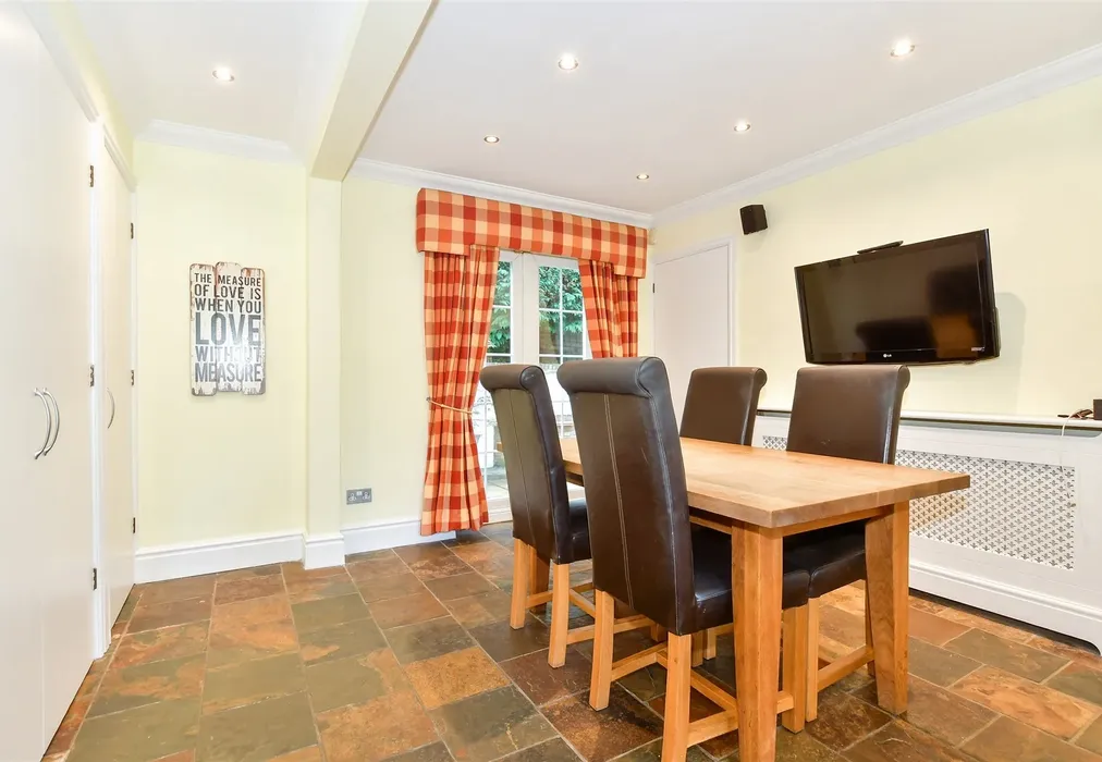 Kitchen/Diner - Ware Street, Bearsted, Maidstone, Kent - Wards of Kent