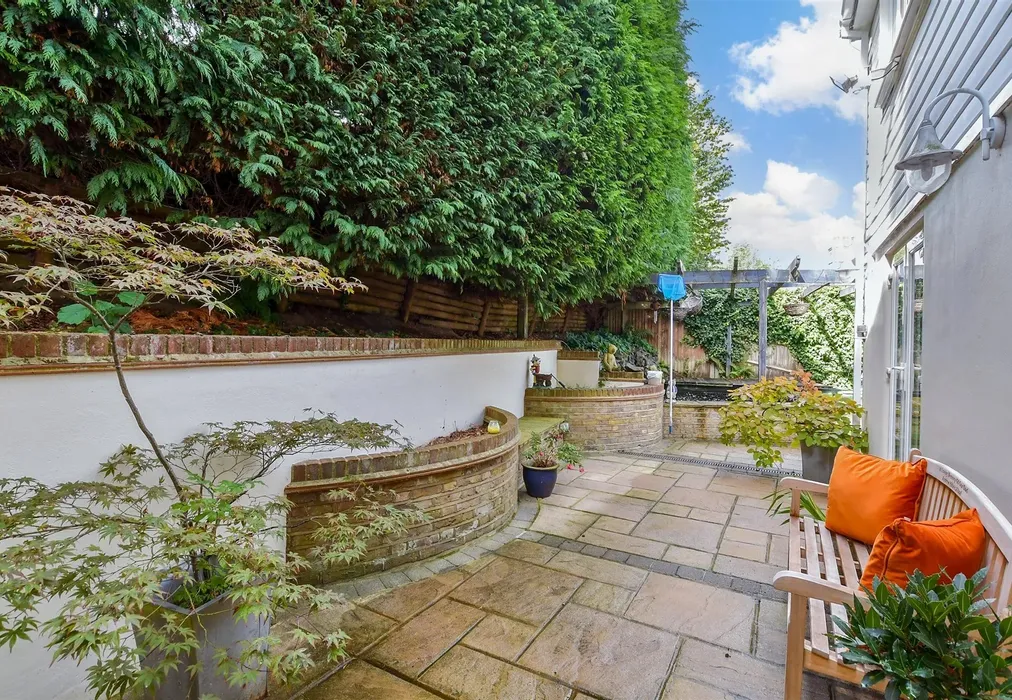 Rear Garden - Ware Street, Bearsted, Maidstone, Kent - Wards of Kent