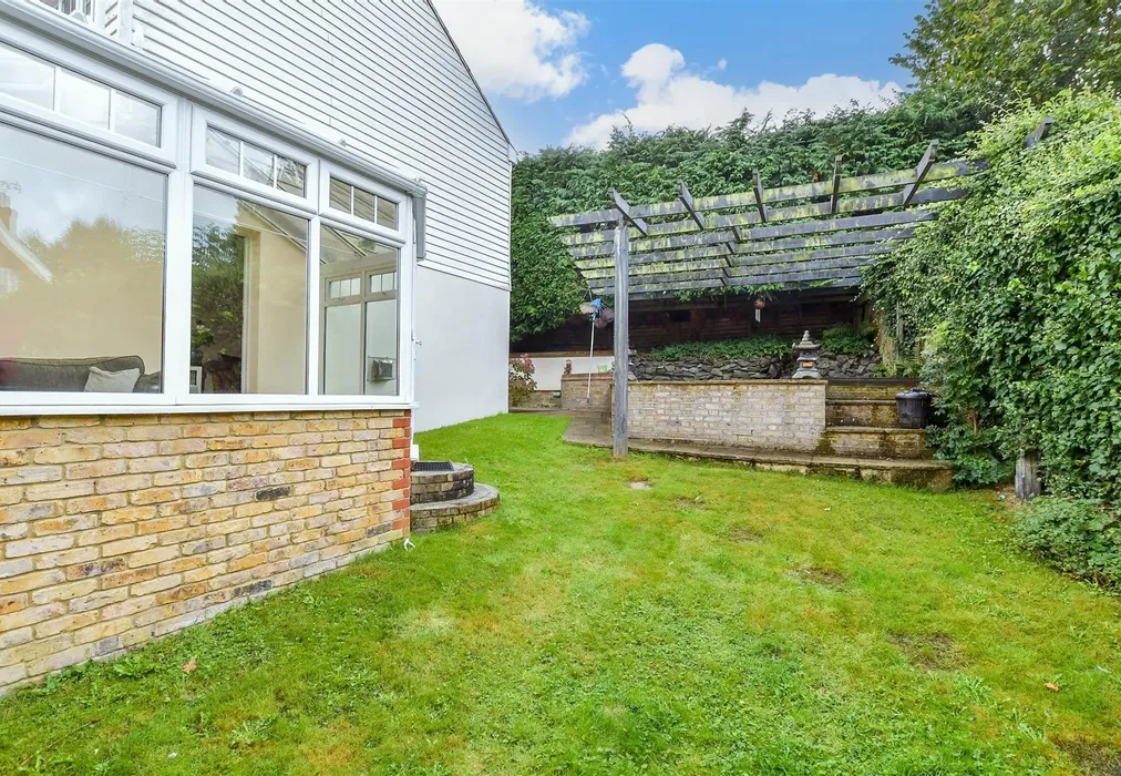 Rear Garden - Ware Street, Bearsted, Maidstone, Kent - Wards of Kent