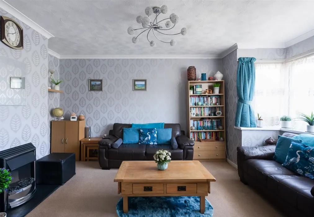 Lounge - Vinings Road, Sandown, Isle of Wight - Wards of Kent