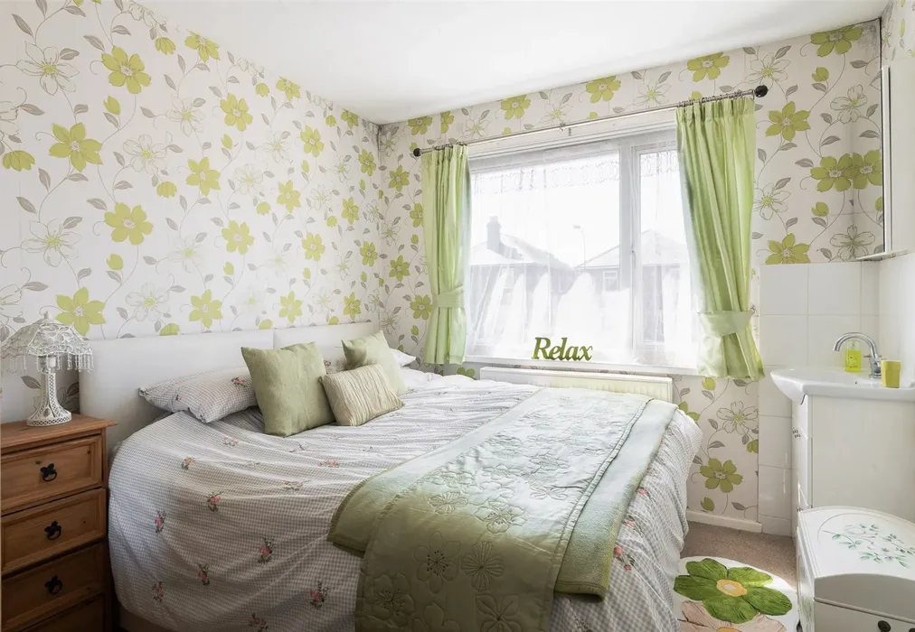 Bedroom 2 - Vinings Road, Sandown, Isle of Wight - Wards of Kent