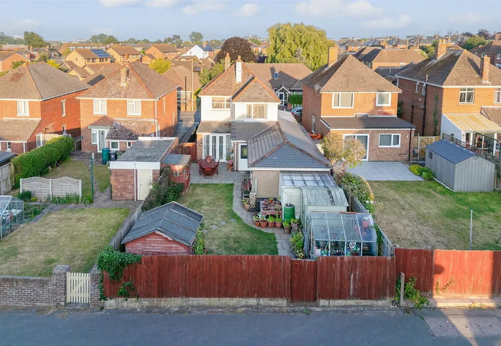 Rear Aspect - Vinings Road, Sandown, Isle of Wight - Wards of Kent