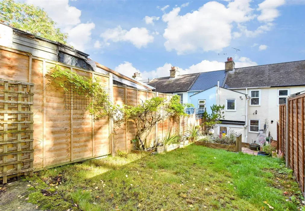 Rear Garden - Southfleet Road, Bean, Dartford, Kent - Wards of Kent