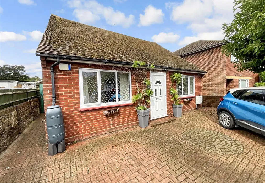 Front - Water Lane, Ospringe, Faversham, Kent - Wards of Kent
