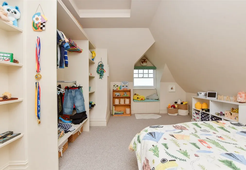 Bedroom 4 - North Foreland Avenue, Broadstairs, Kent - Wards of Kent
