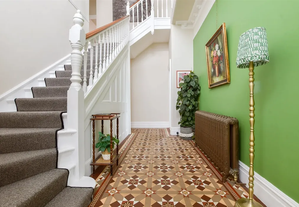 Hallway - North Foreland Avenue, Broadstairs, Kent - Wards of Kent