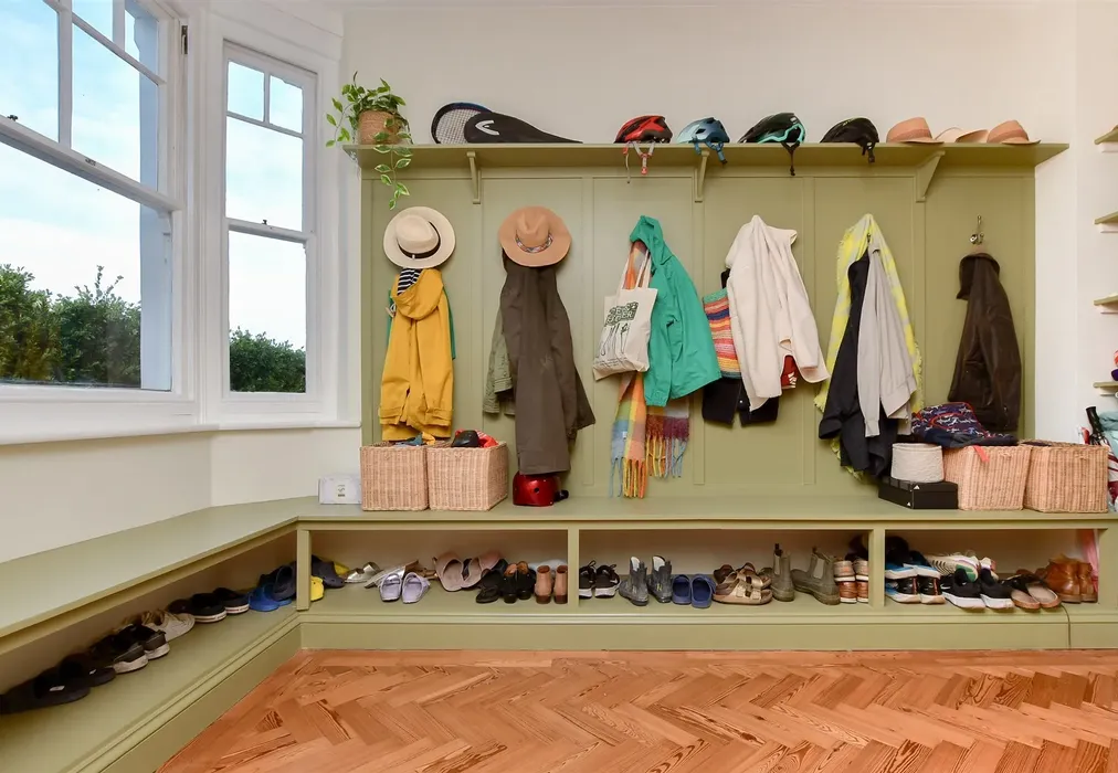 Boot Room - North Foreland Avenue, Broadstairs, Kent - Wards of Kent