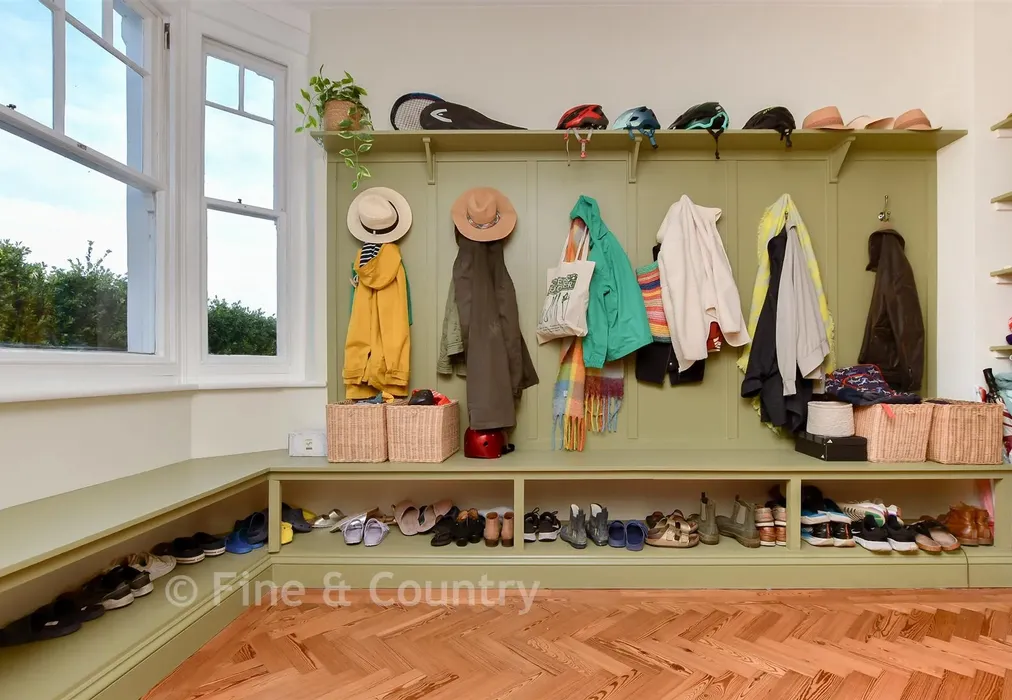 Boot Room - North Foreland Avenue, Broadstairs, Kent - Wards of Kent