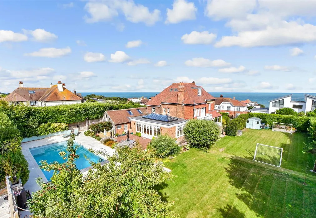 External Feature - North Foreland Avenue, Broadstairs, Kent - Wards of Kent