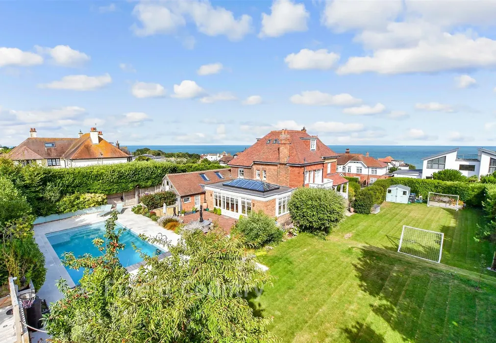 External Feature - North Foreland Avenue, Broadstairs, Kent - Wards of Kent