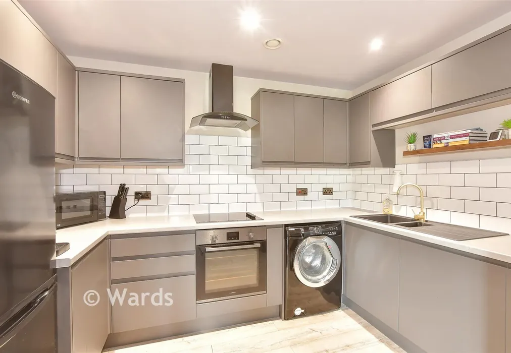 Kitchen - Old Watling Street, Canterbury, Kent - Wards of Kent