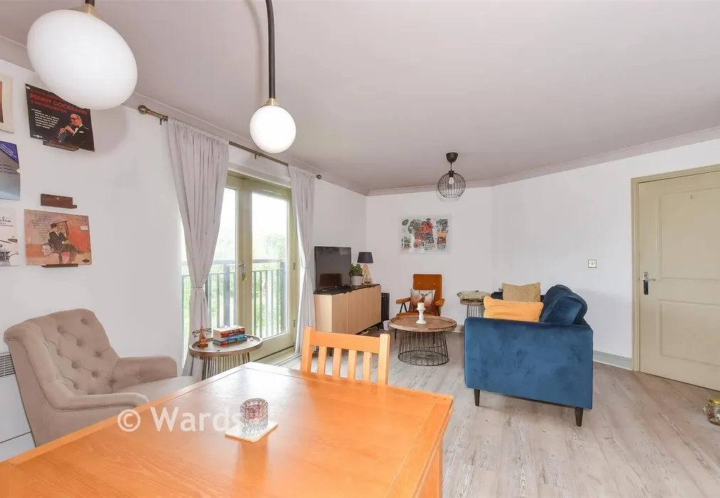 Lounge/Diner - Old Watling Street, Canterbury, Kent - Wards of Kent