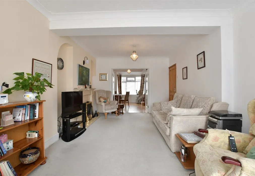 Lounge - Bassett Gardens, North Weald, Epping, Essex - Wards of Kent