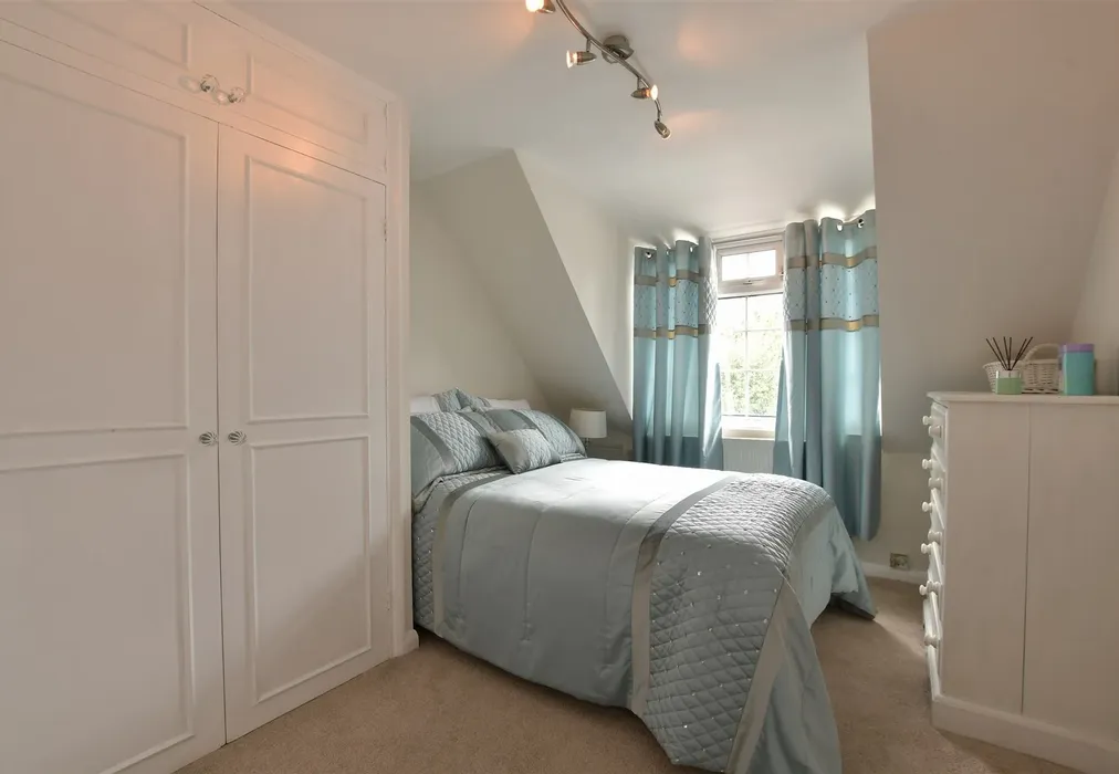 Bedroom 3 - Avey Lane, Waltham Abbey, Essex - Wards of Kent
