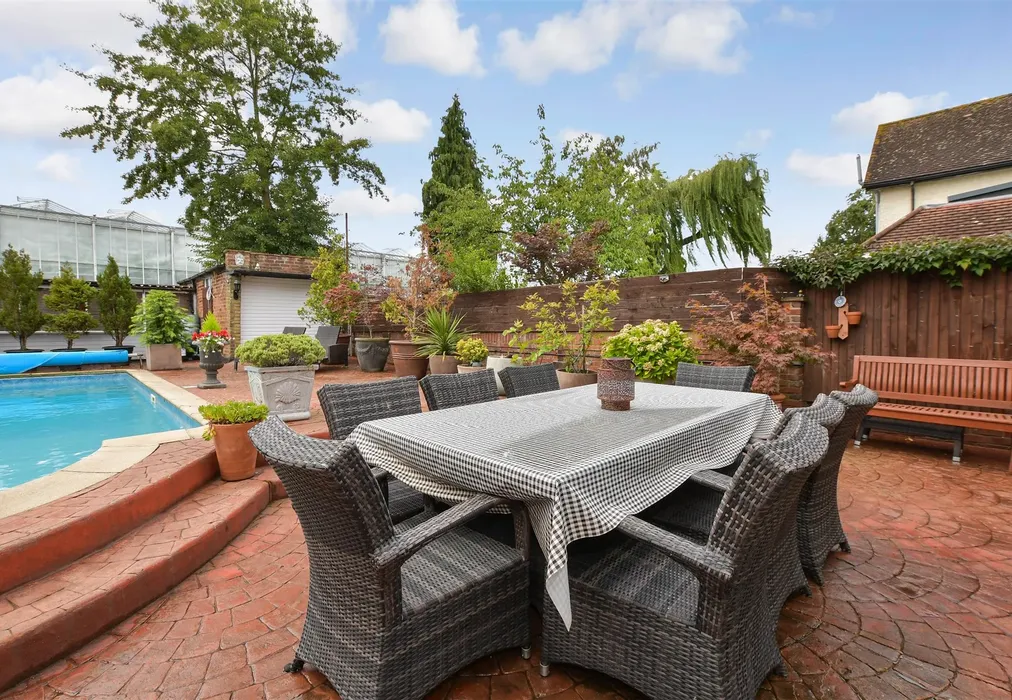 Patio / Decking - Avey Lane, Waltham Abbey, Essex - Wards of Kent