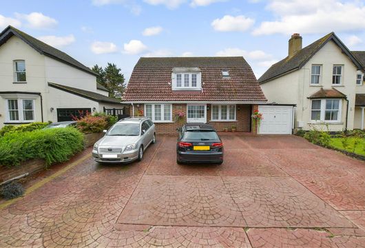 Avey Lane, Waltham Abbey, Essex - Wards of Kent