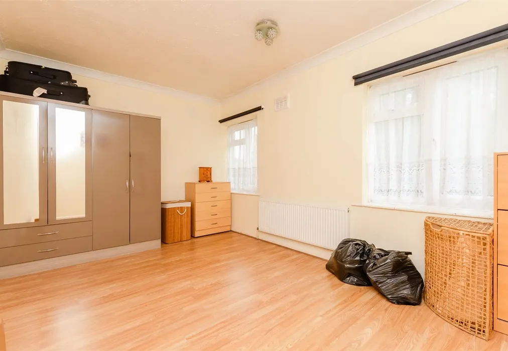 Bedroom 1 - Leeds Square, Twydall, Gillingham, Kent - Wards of Kent