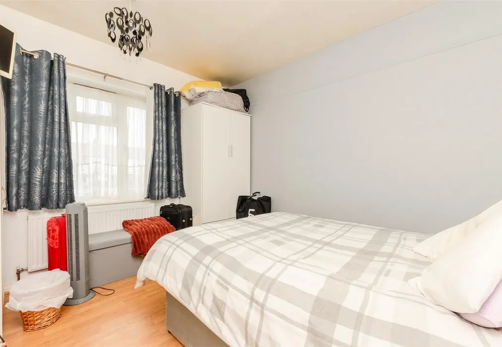 Bedroom 2 - Leeds Square, Twydall, Gillingham, Kent - Wards of Kent