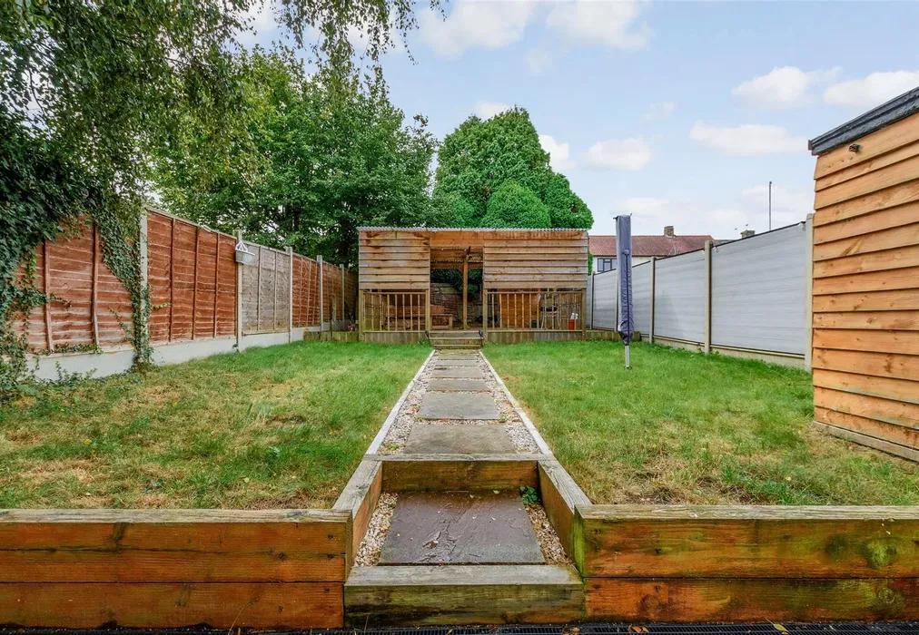 Rear Garden - Leeds Square, Twydall, Gillingham, Kent - Wards of Kent