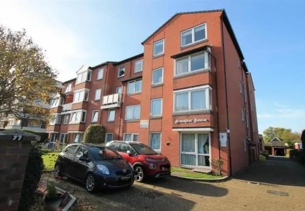 Front Shot - Heene Road, Worthing, West Sussex - Wards of Kent