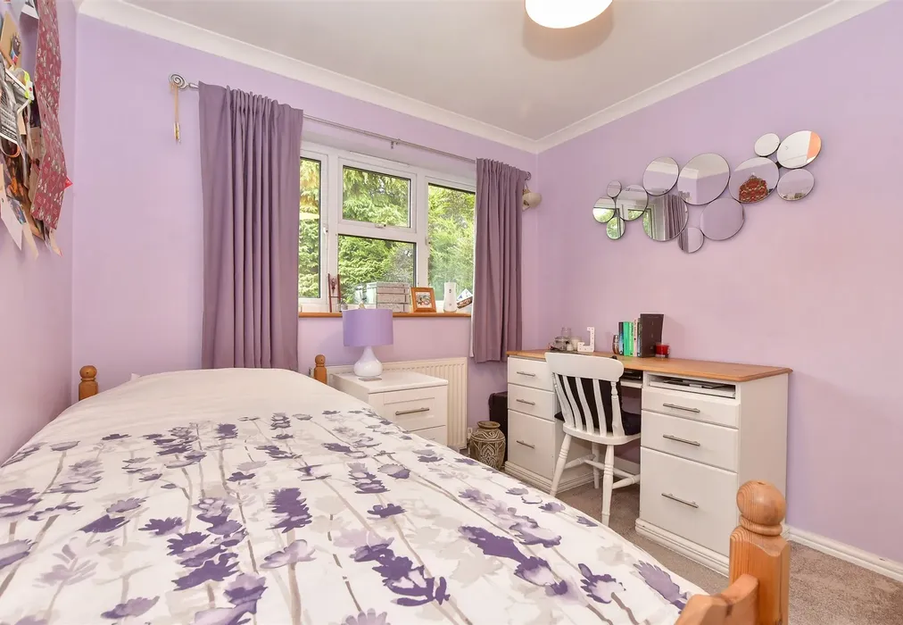 Bedroom 2 - Hazelwood Close, Tunbridge Wells, Kent - Wards of Kent