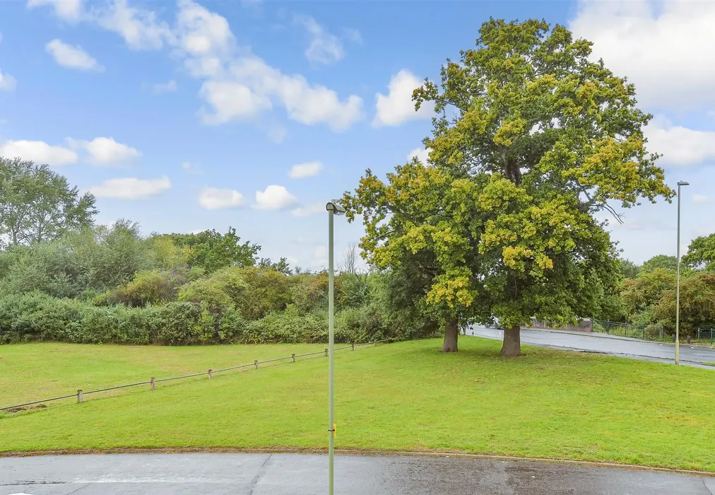 Views To Front - Corhampton Crescent, Havant, Hampshire - Wards of Kent