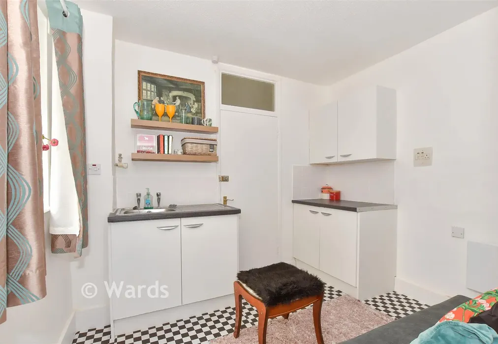 Lounge/ Kitchen - Station Road, Herne Bay, Kent - Wards of Kent